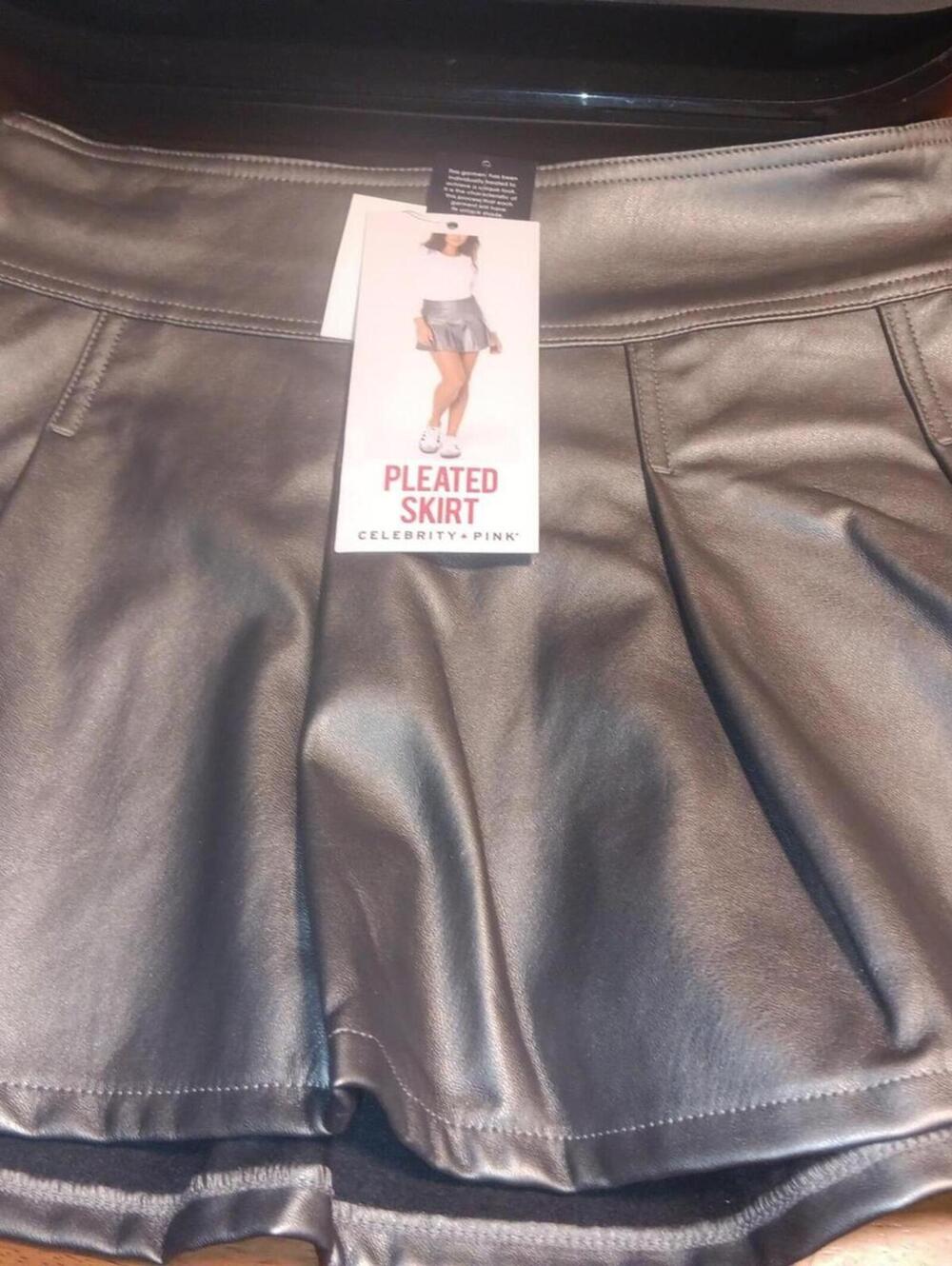 NWT Celebrity Pink Women's Black and Grey Skirt